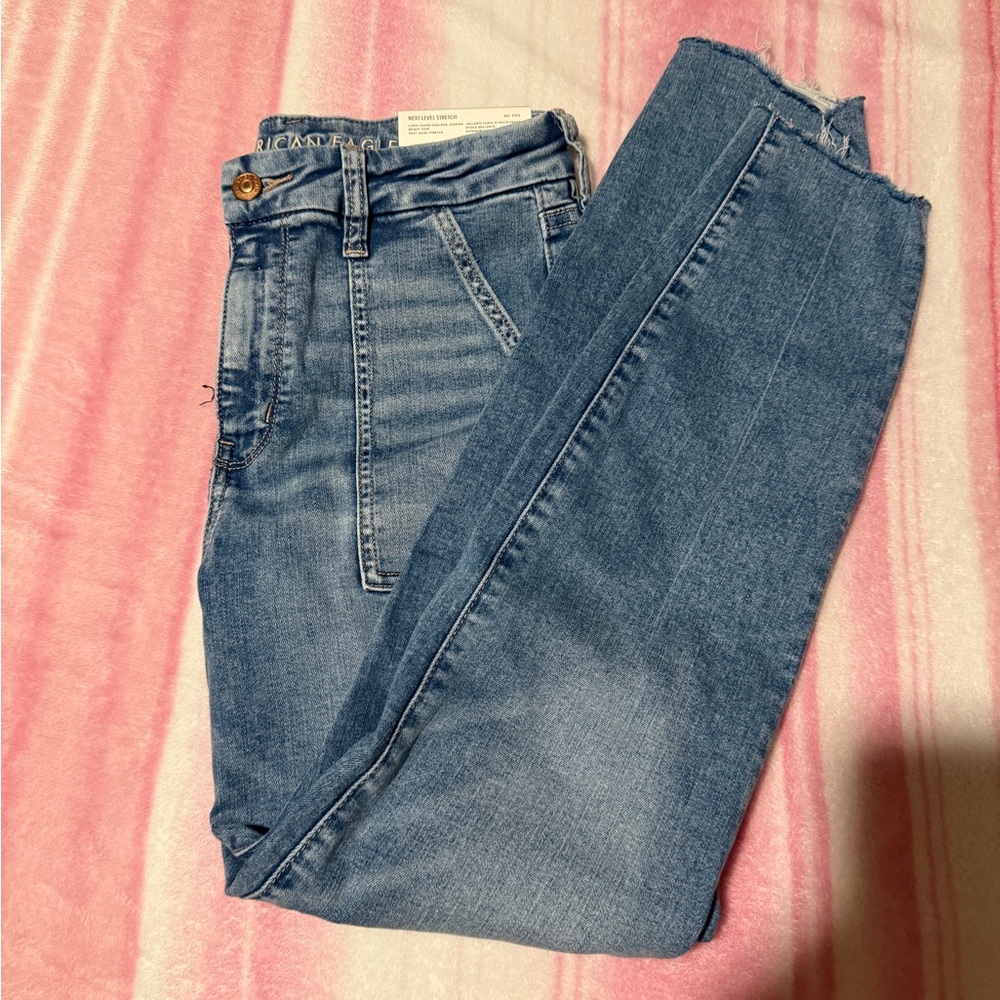 AE Curvy Jeans